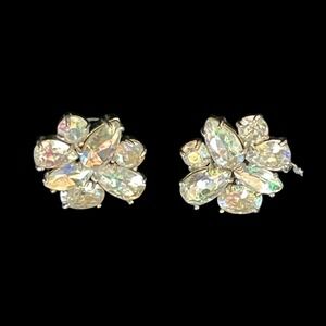 Kate Spade Sparkling Flower Cluster‎ Crystal Rhinestone Stud Earrings Women's